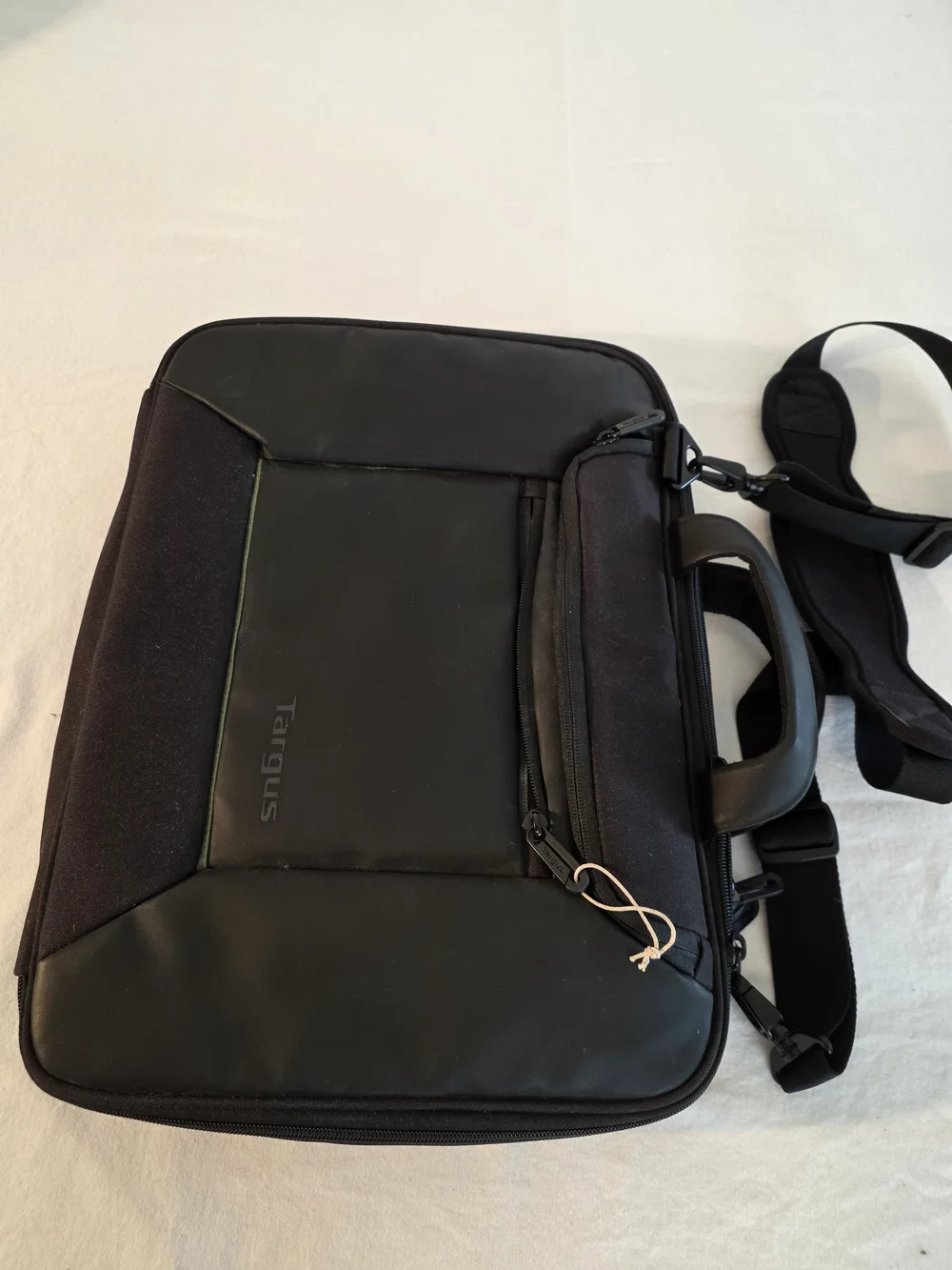 Targus Black Laptop Briefcase with Shoulder Strap